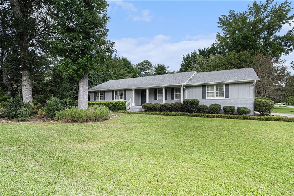 1433 Rainbow Cir., Griffin, GA 30224