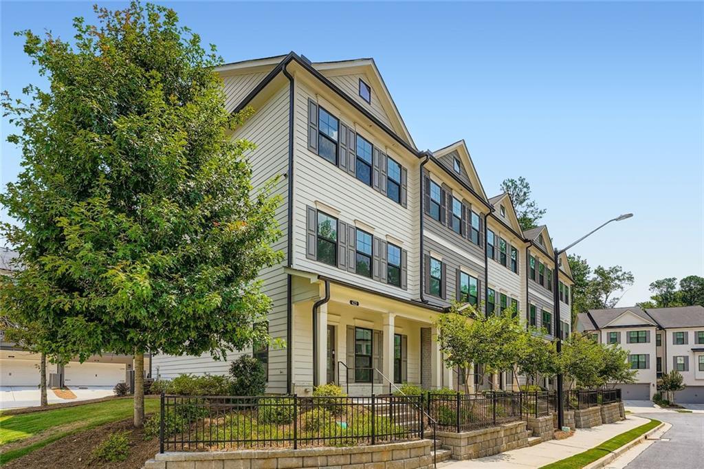 422 Stovall Pl., Woodstock, GA 30188