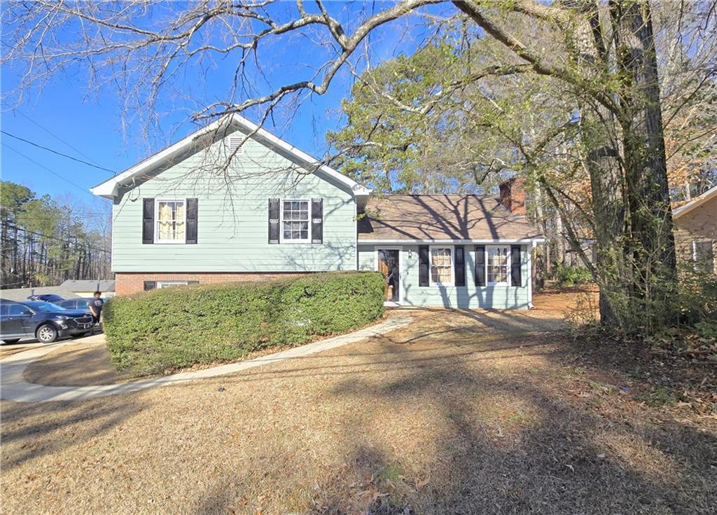 1330 Hillcrest Dr., Sugar Hill, GA 30518