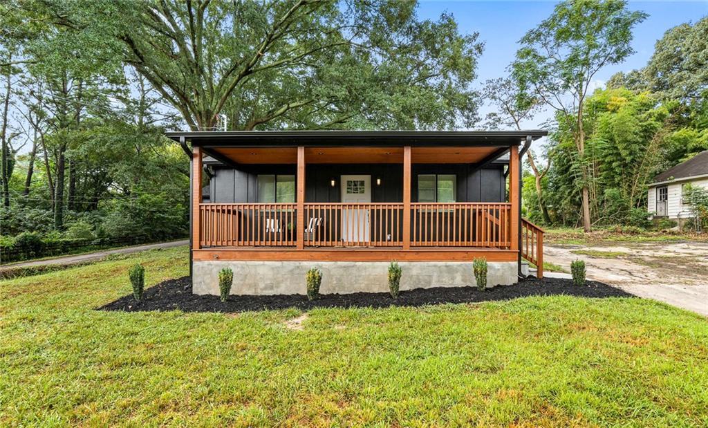 1111 Hillcrest Dr., Atlanta, GA 30316