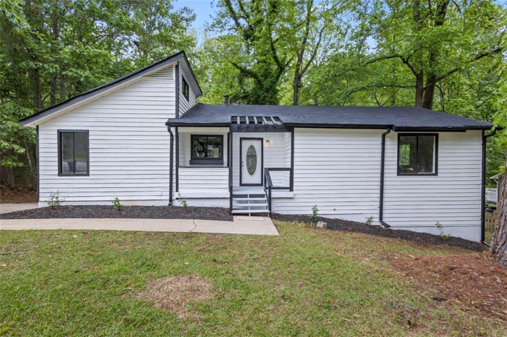 9438 Cedar Creek Pl., Douglasville, GA 30135