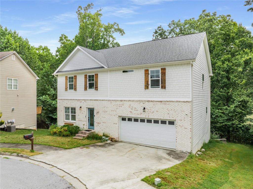 201 Wilhelmina Dr., Austell, GA 30168