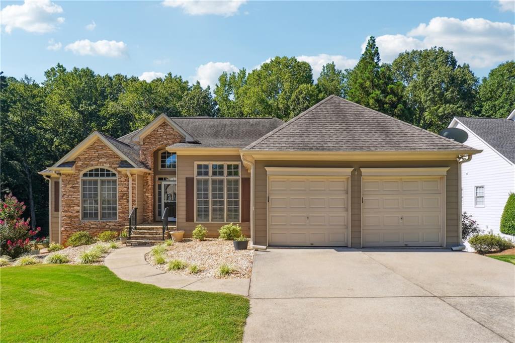 468 Crestview Dr., Dallas, GA 30157