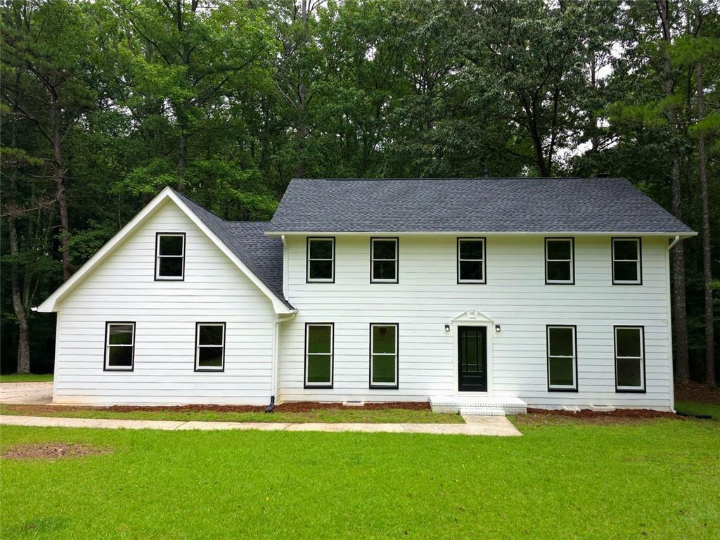 227 Oak Ridge Tr., Fayetteville, GA 30214