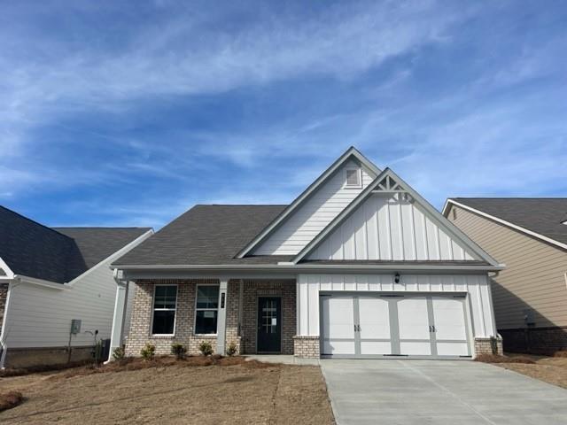 727 Kestrel Dr., Loganville, GA 30052