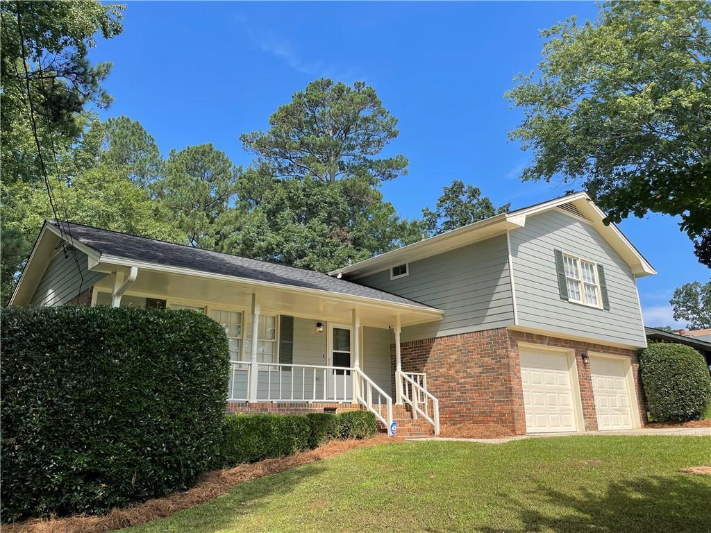 1679 Oak Forest Dr., Conyers, GA 30013