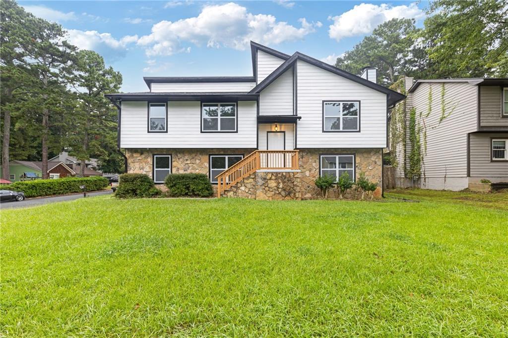 1455 Woodington Cir., Lawrenceville, GA 30044