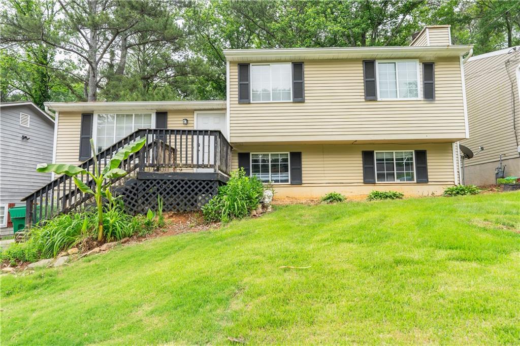 2080 Countydown Ln., Stone Mountain, GA 30088
