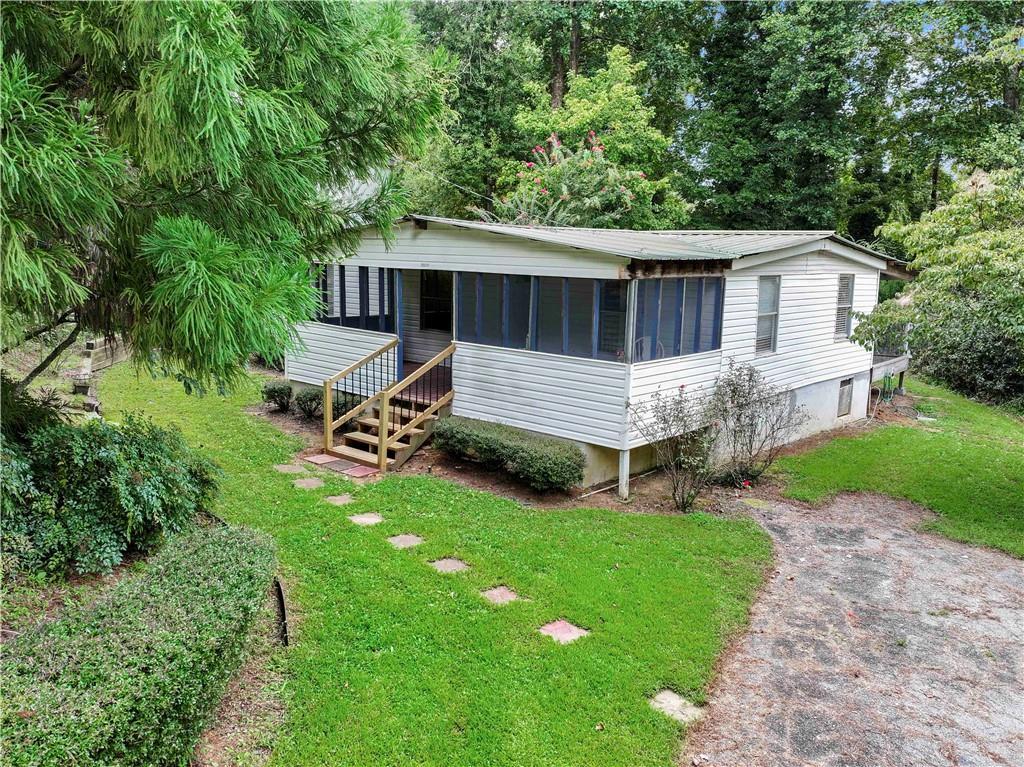 5359 Waterwood Dr., Gainesville, GA 30506