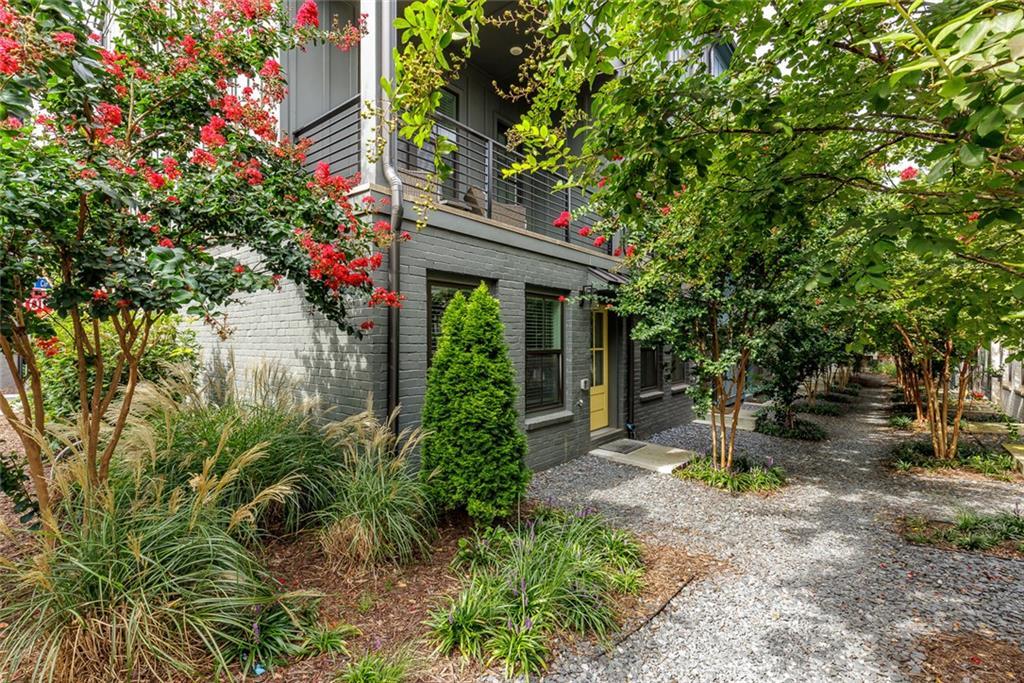 183 Chestnut Cir., Atlanta, GA 30342