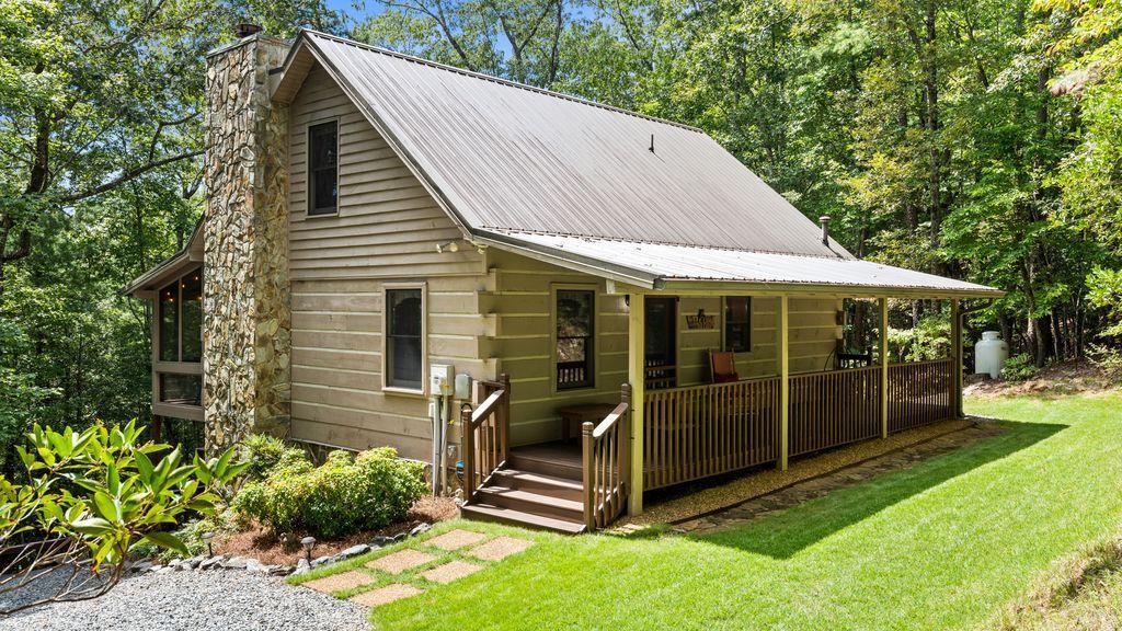 219 Ridge Top Ln., Blue Ridge, GA 30513