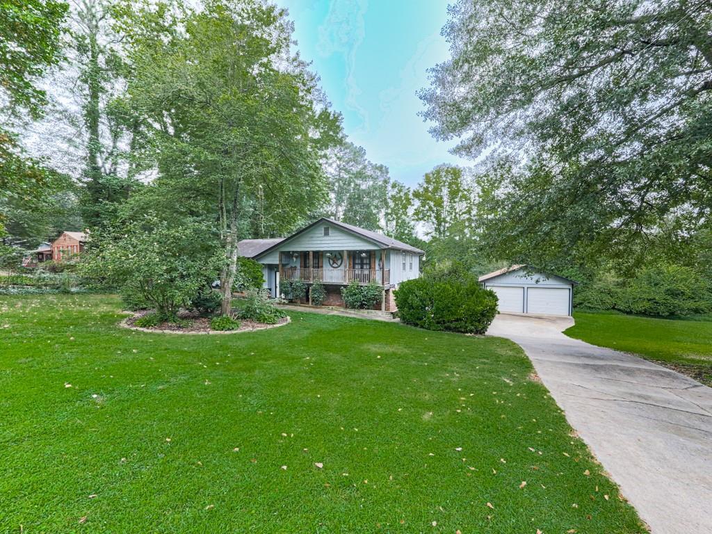 111 Sequoyah Cir., Canton, GA 30115