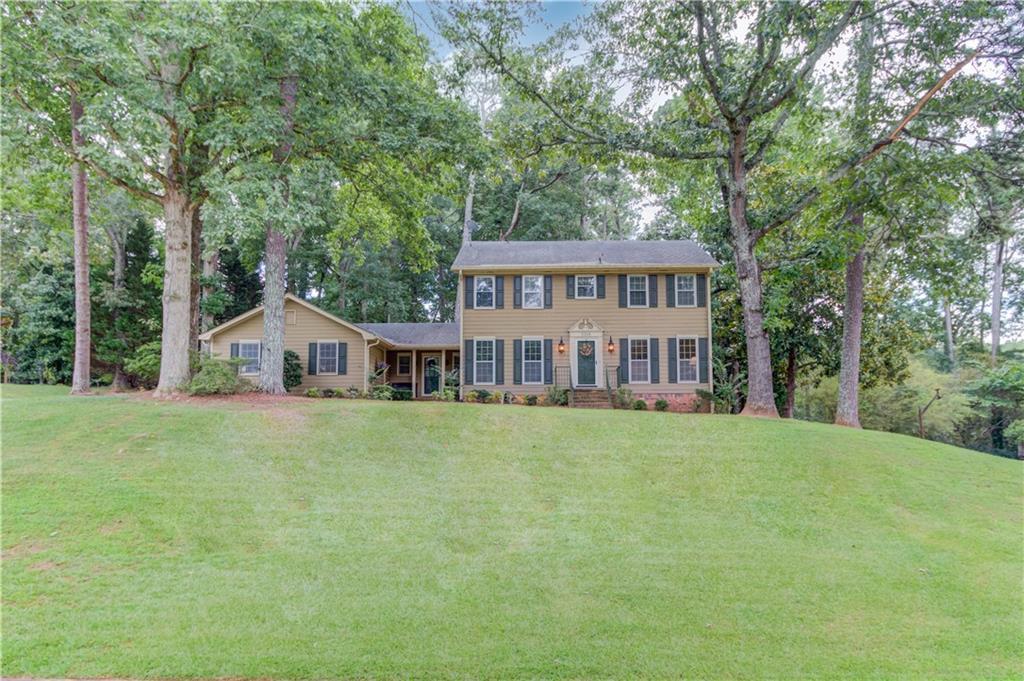 2314 Pine Point Dr., Lawrenceville, GA 30043
