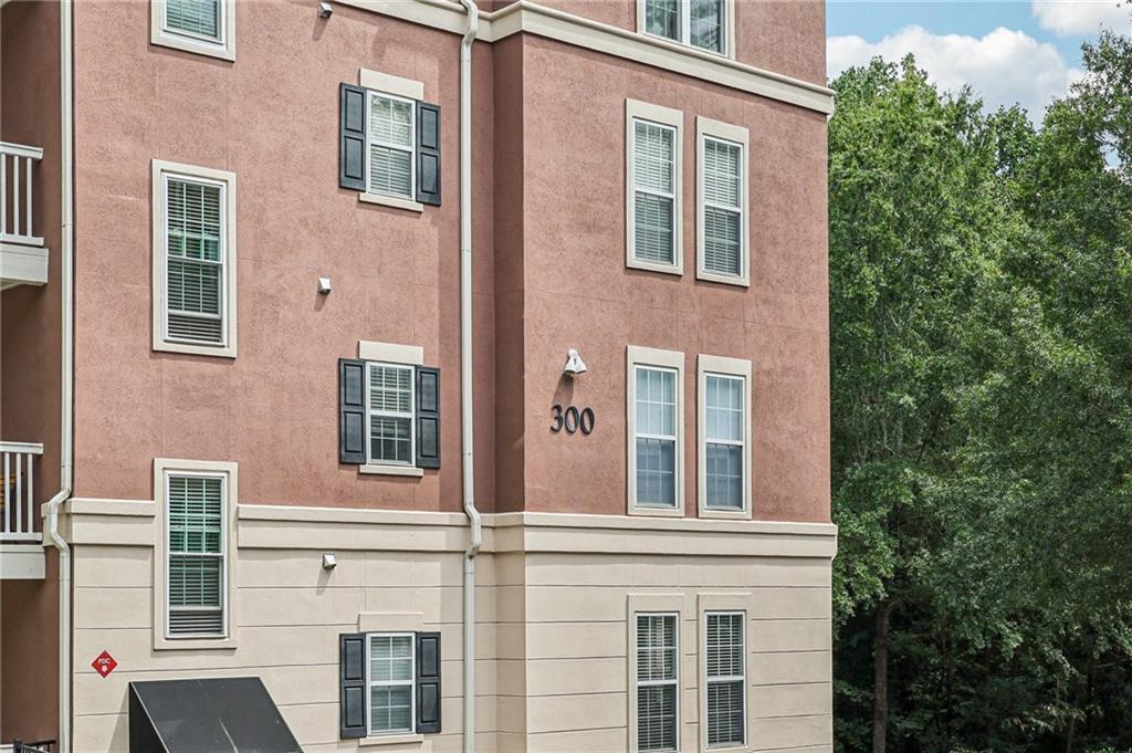 333 Ashford Cir., Atlanta, GA 30338