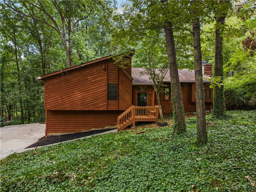 1031 Lakewood Dr., Marietta, GA 30066