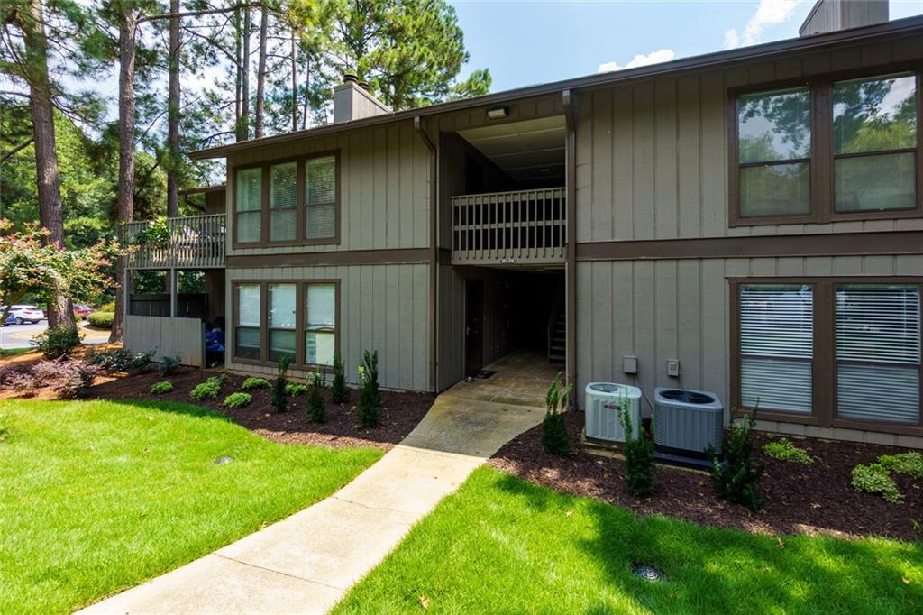 202 Smokerise Cir., Marietta, GA 30067