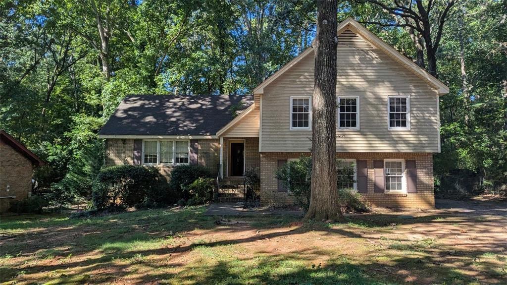 1519 Rangewood Dr., Lilburn, GA 30047