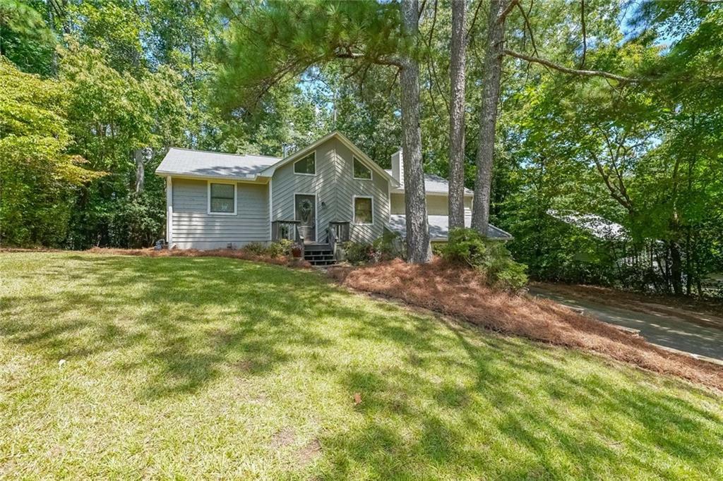 1046 Summer Hill Ct., Acworth, GA 30102