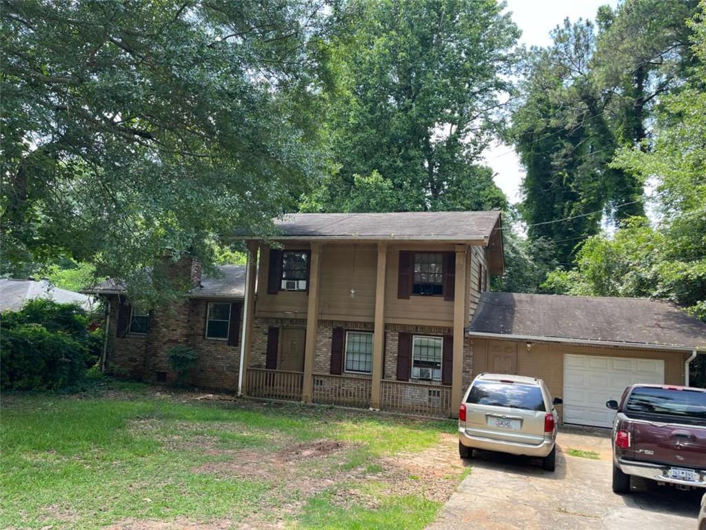 4081 Creek Ct., Stone Mountain, GA 30083