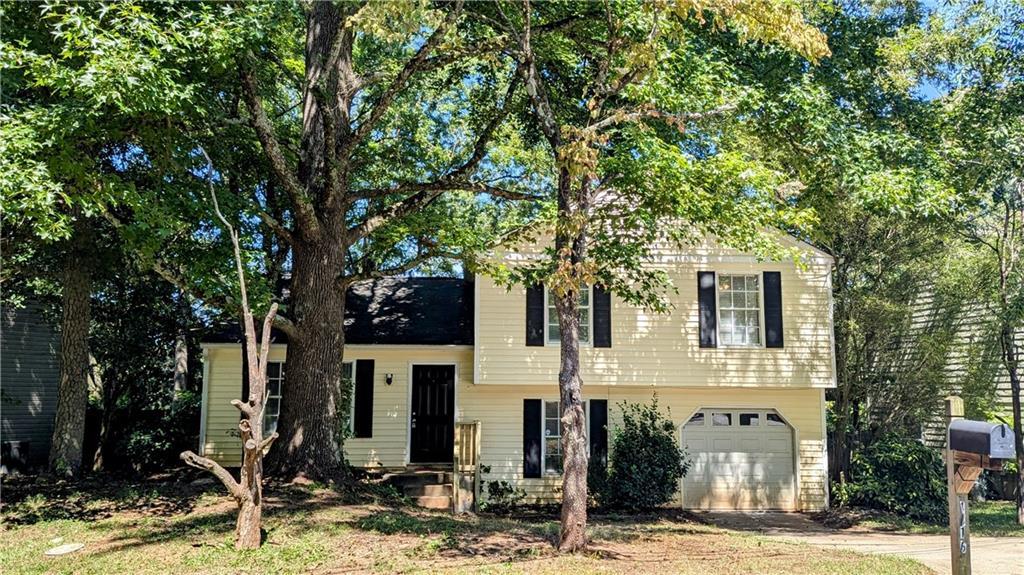 4616 Garden Hills Dr., Stone Mountain, GA 30083