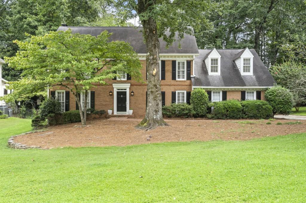 6915 Hunters Knoll, Sandy Springs, GA 30328