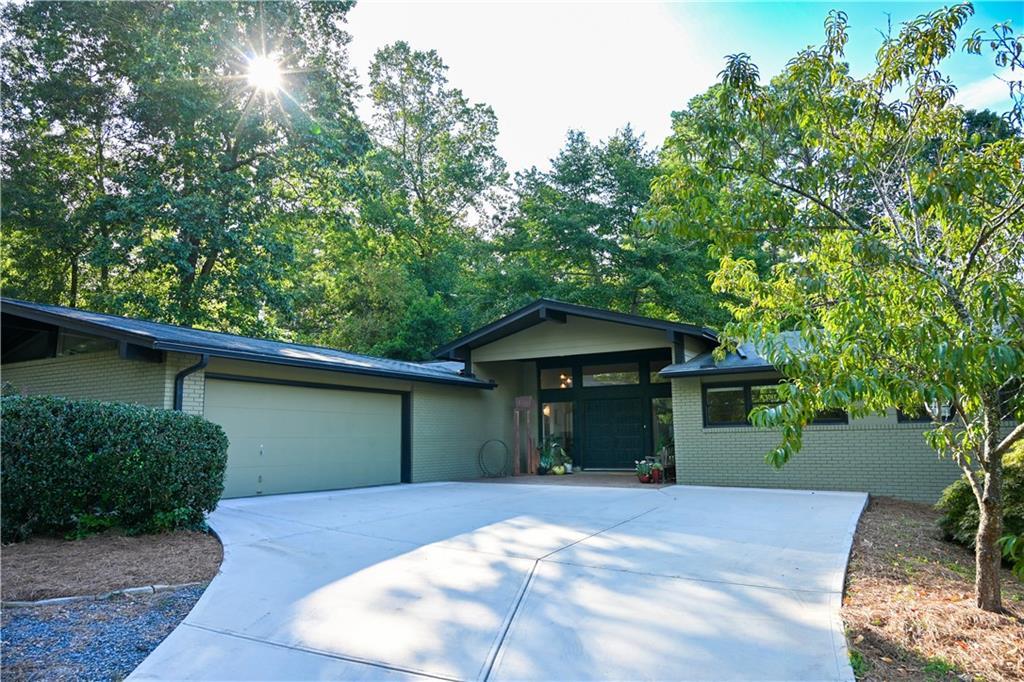 1177 Hess Dr., Avondale Estates, GA 30002