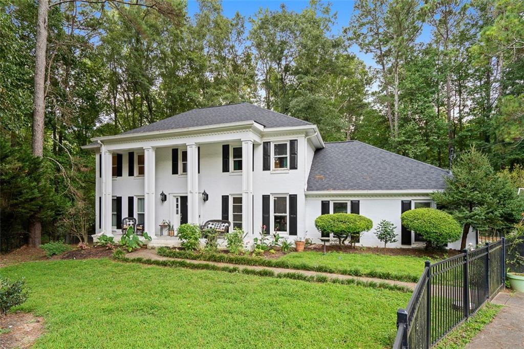 768 Planters Row, Lilburn, GA 30047