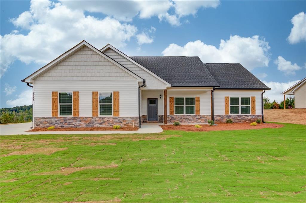 799 Dortch Rd., Eastanollee, GA 30538