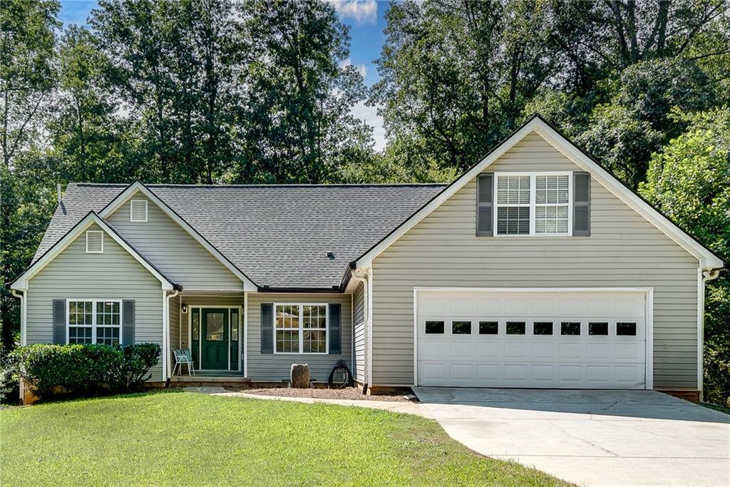 304 Oakfield Ln., Cumming, GA 30040