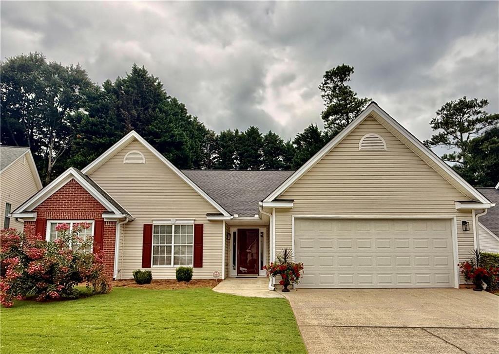 535 Suwanee East Dr., Lawrenceville, GA 30043