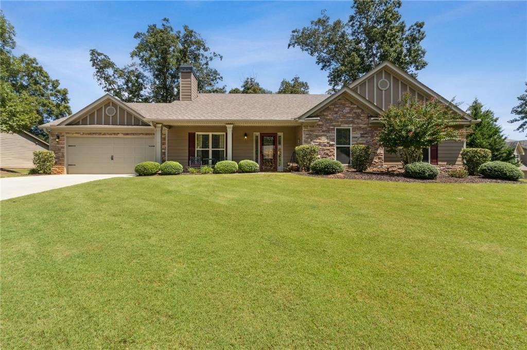 701 Cambridge Farms Dr., Hoschton, GA 30548