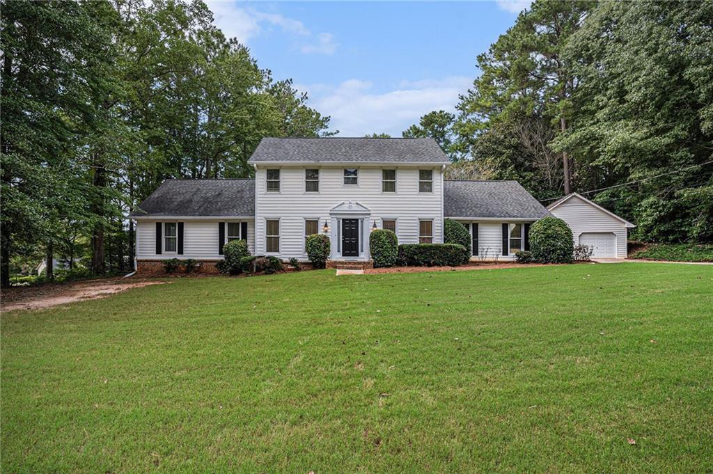 654 Clubhouse Dr., Conyers, GA 30094