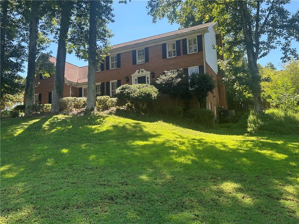 3922 Glen Meadow Dr., Peachtree Corners, GA 30092