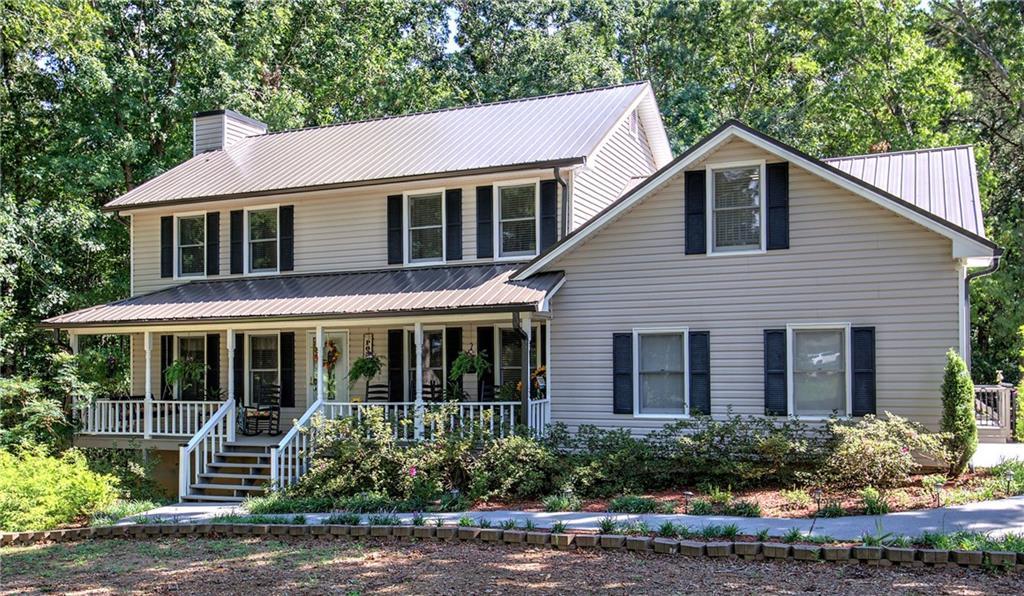 338 E Valley Rd., Rydal, GA 30171