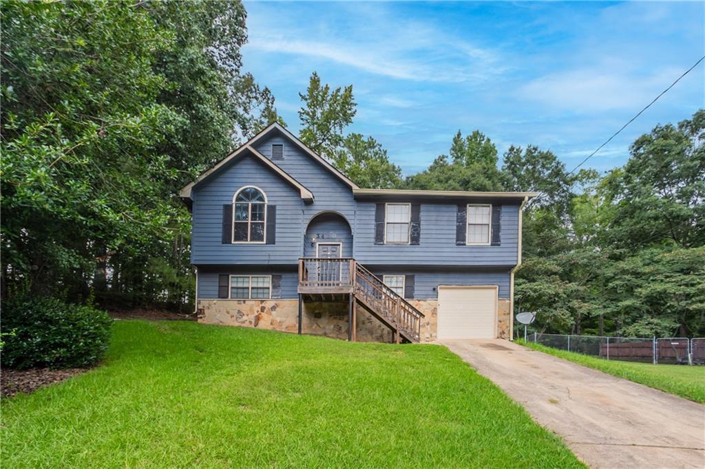 3480 Estate Lake Dr., Fairburn, GA 30213