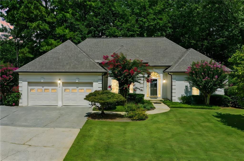 2706 Hampton Tr., Woodstock, GA 30189