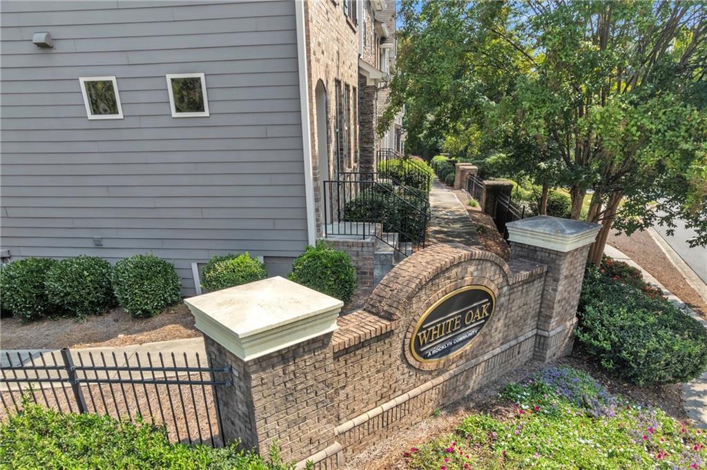 5233 Whiteoak Ave., Smyrna, GA 30080