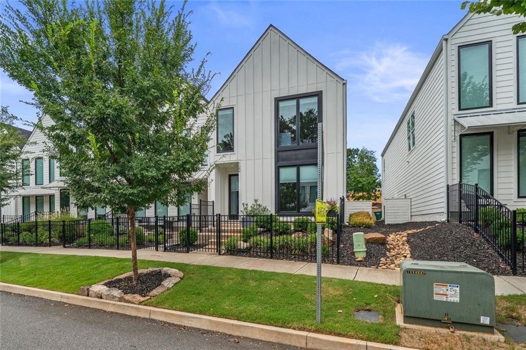 122 Pearl St., Woodstock, GA 30188