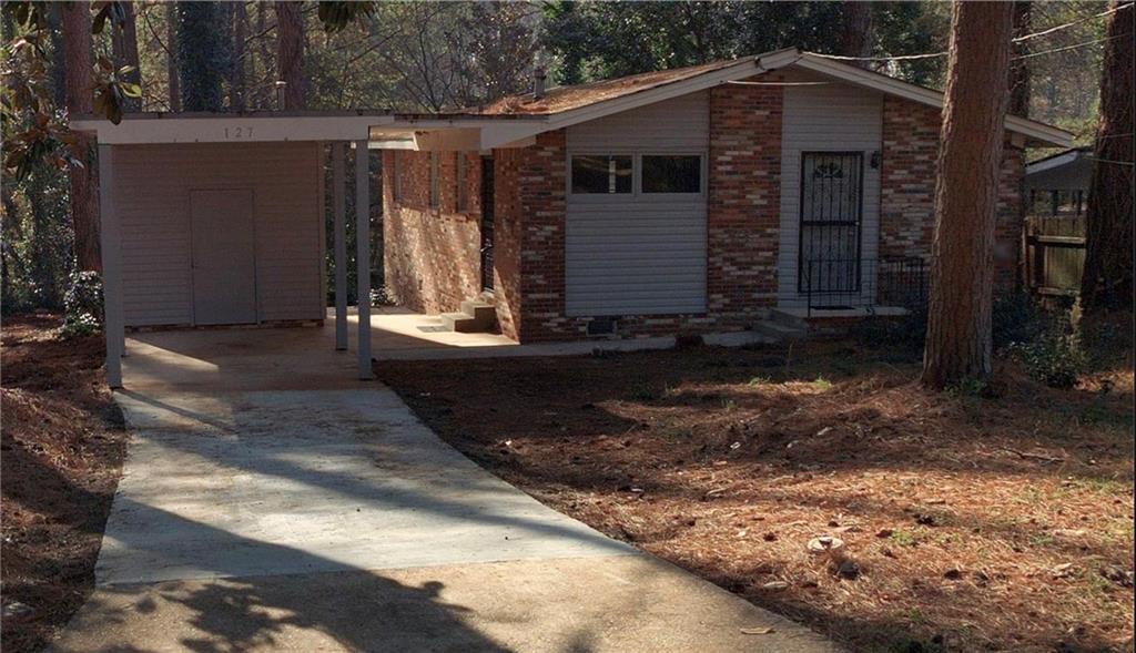 127 Ruzelle Dr., Atlanta, GA 30354
