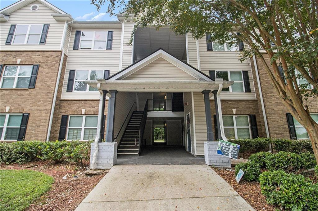 2202 Fairington Village Dr., Lithonia, GA 30038