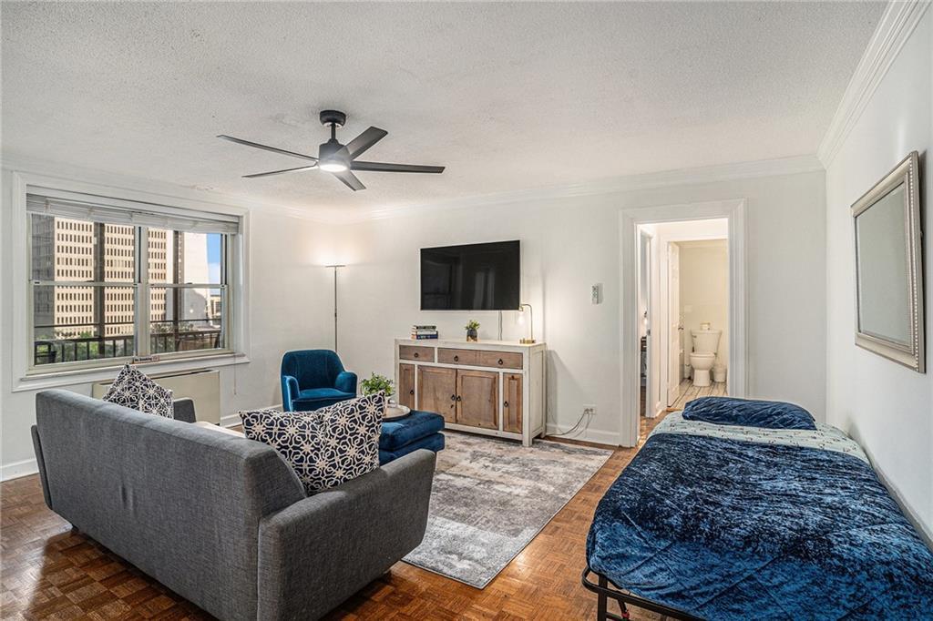 300 W Peachtree St. #7F, Atlanta, GA 30308