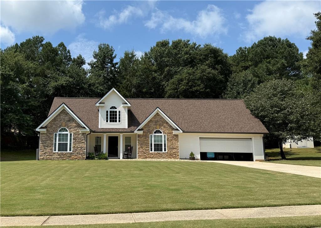 328 Annslee Cir., Loganville, GA 30052