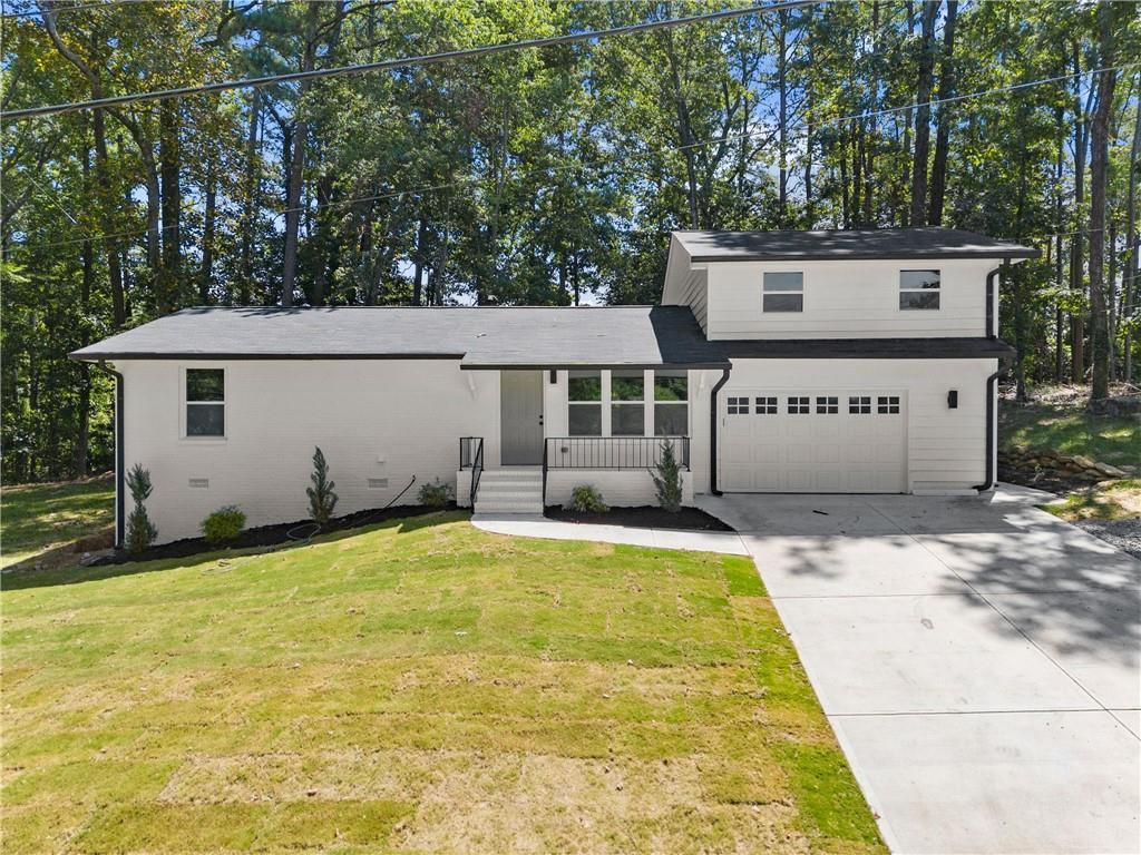 5871 Dolvin Ln., Buford, GA 30518