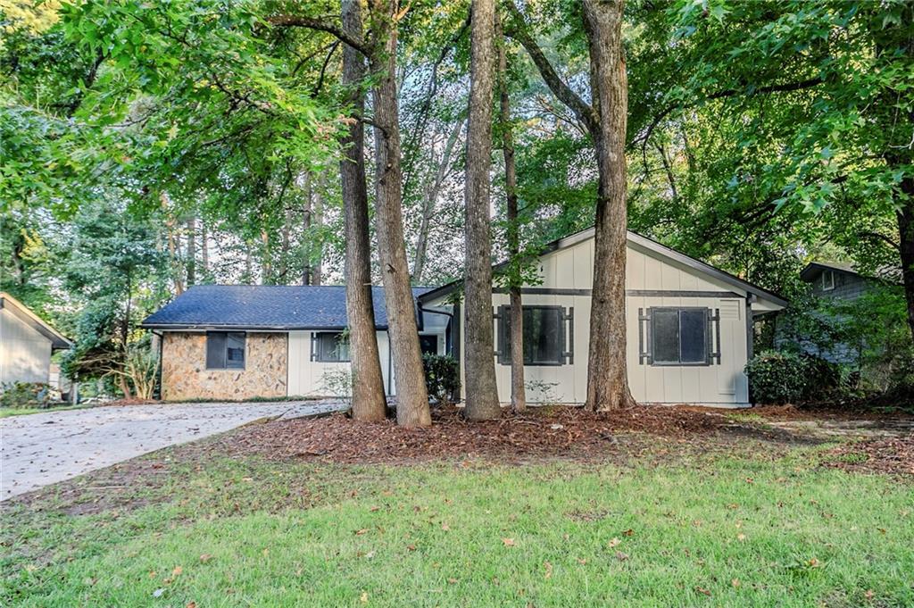6605 Demere Dr., Morrow, GA 30260
