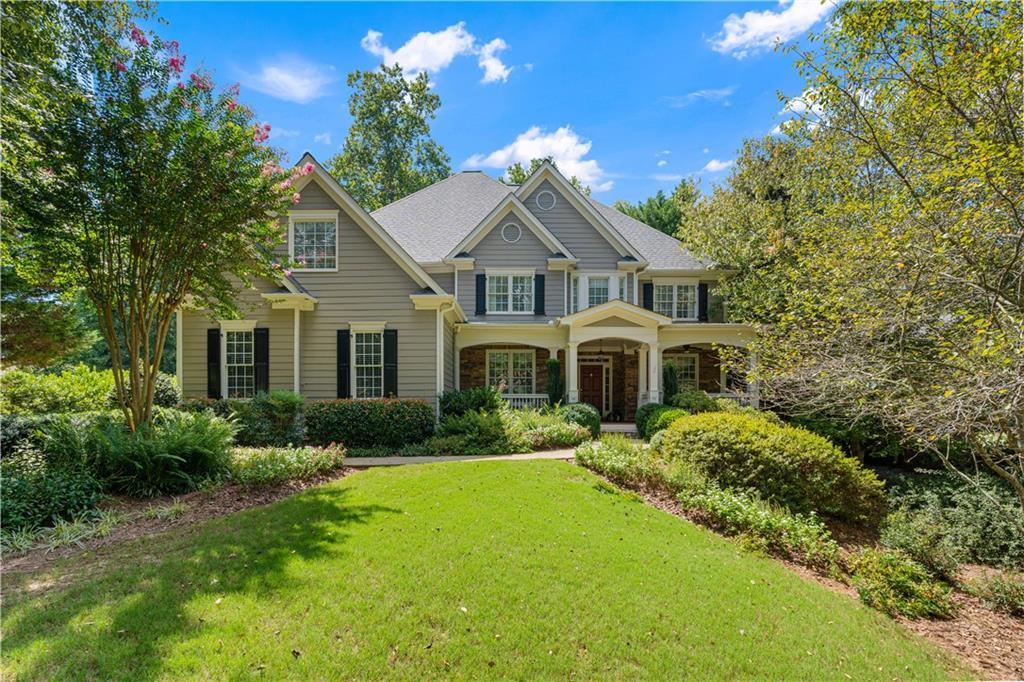 4028 Hickory Fairway Dr., Woodstock, GA 30188