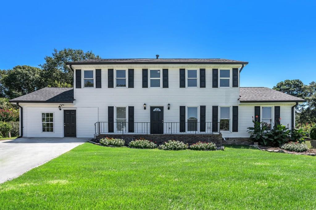 2284 Briarwood Cir., Conyers, GA 30094