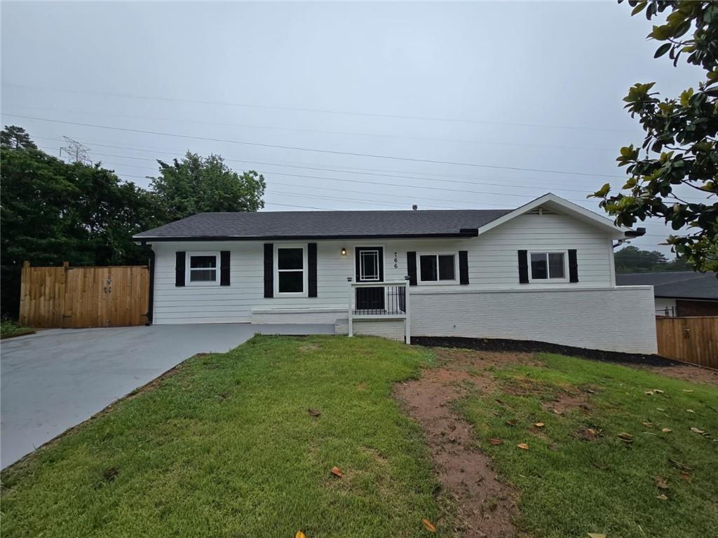 766 Longleaf Dr., Forest Park, GA 30297