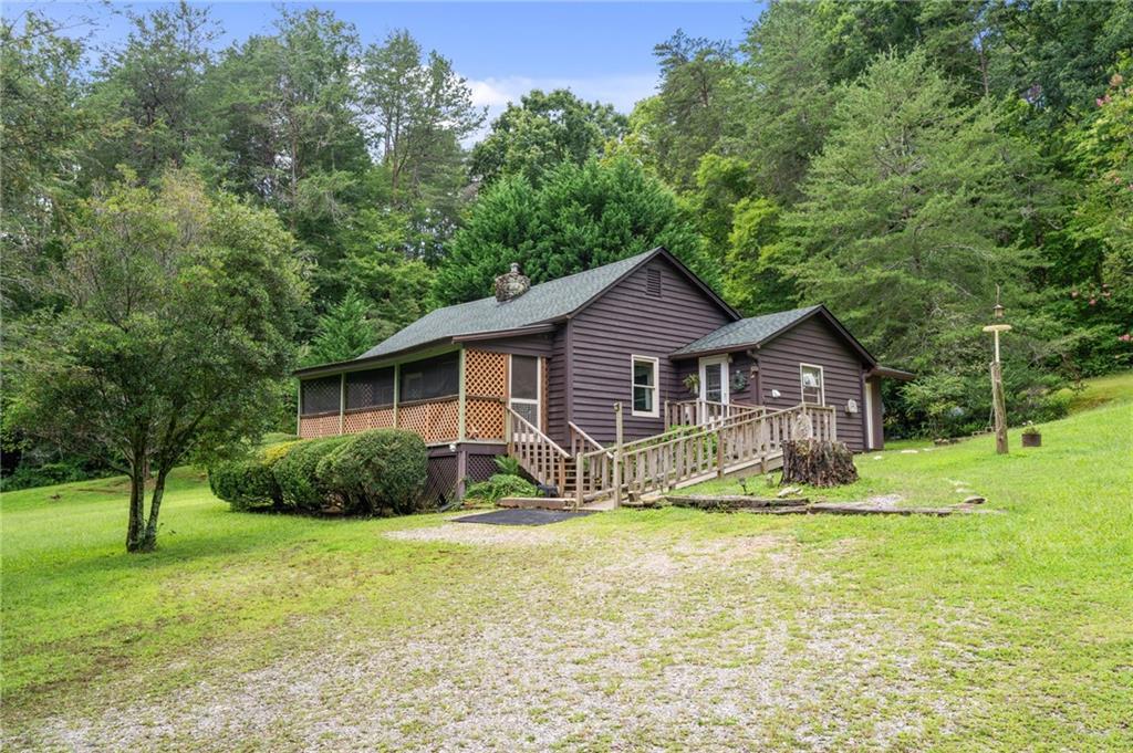 289 Rabun Rd., Sautee Nacoochee, GA 30571