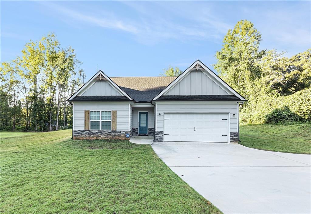 46 Appaloosa Dr., Dallas, GA 30132