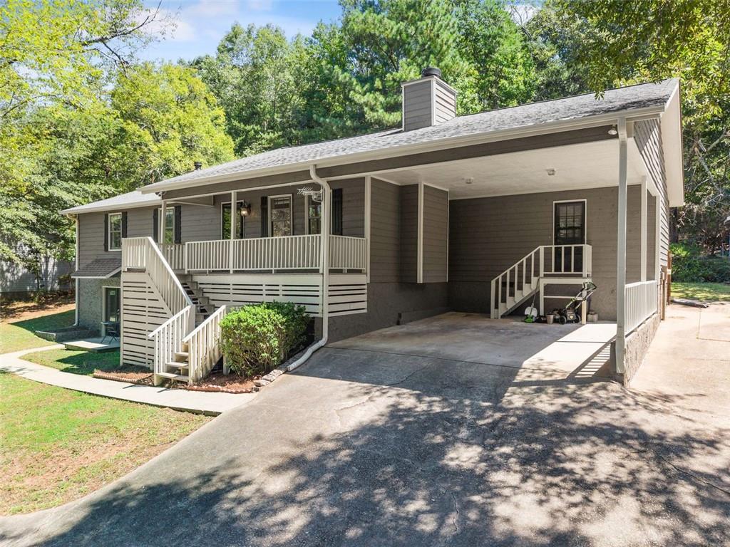 1741 Lanier Spring Dr., Gainesville, GA 30504